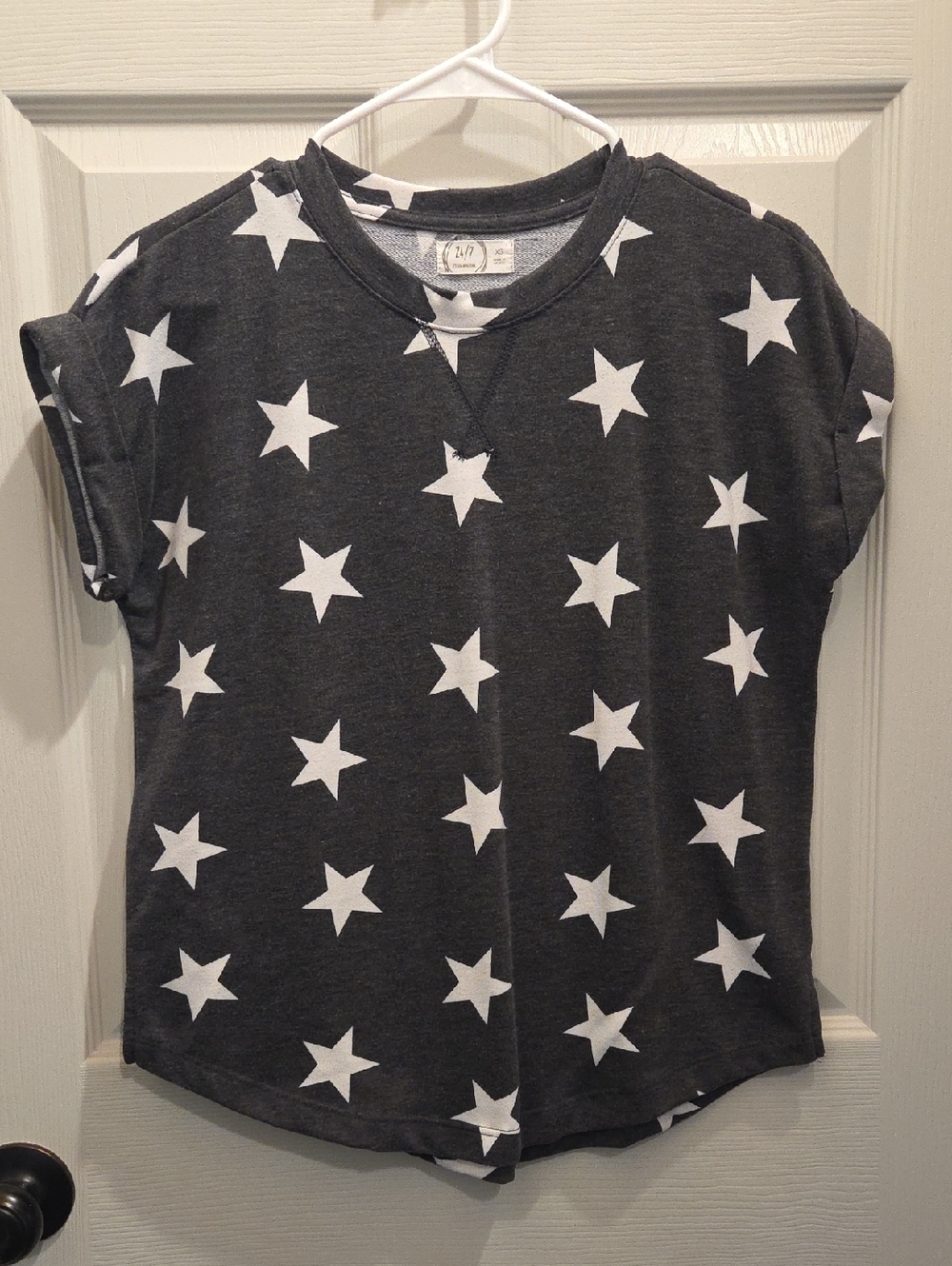 3/$10 Maurices Gray & White Star Tee - 24/7 Collection